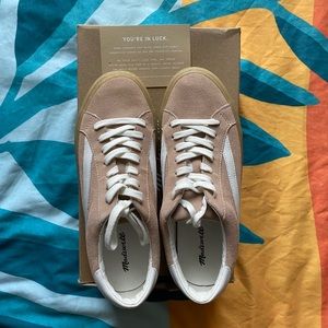 Madewell Sidewalk Low-Top Sneakers in Suede & Glitter